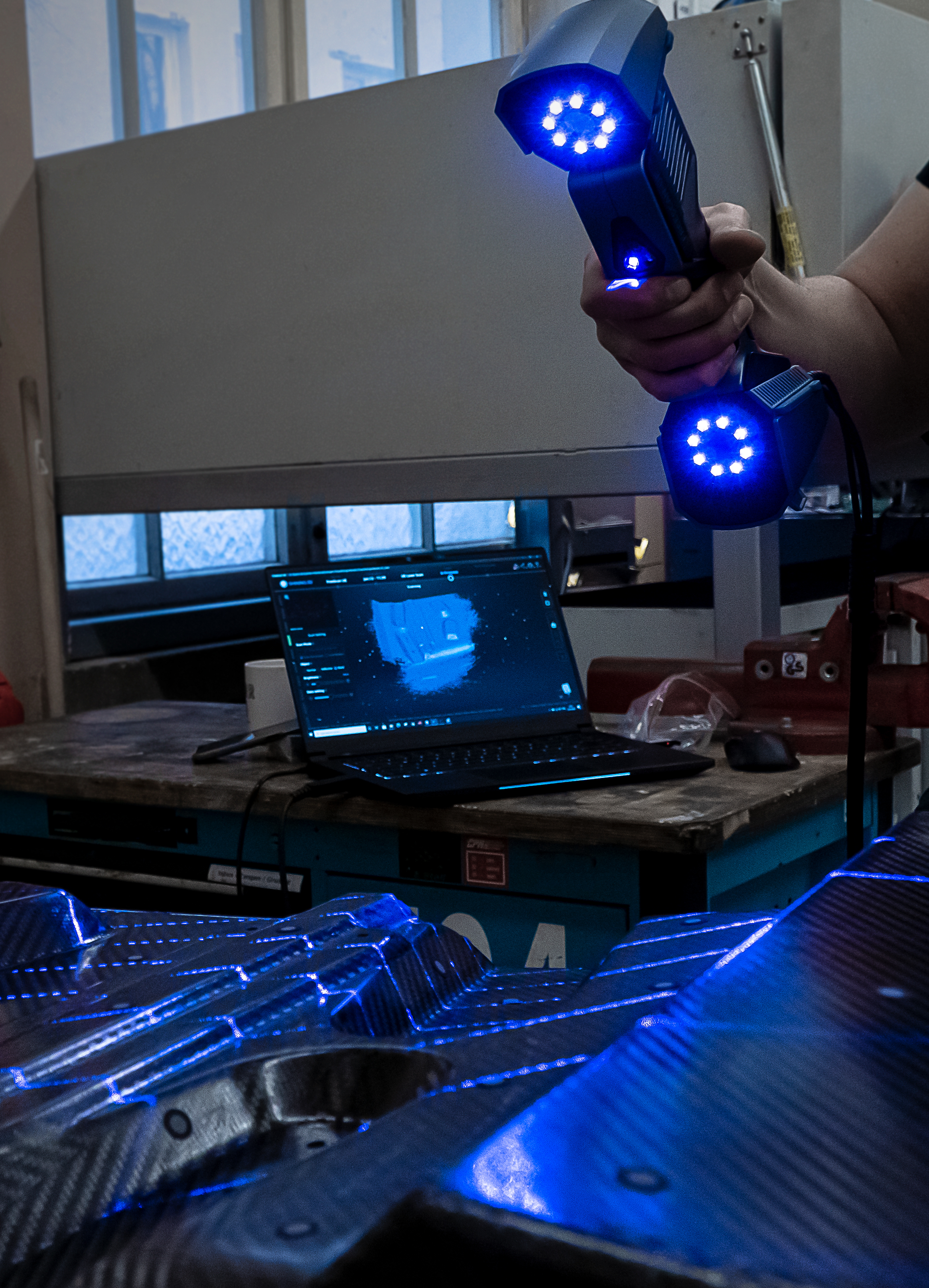 Shining-3D-Freescan-U-U-Handheld-Metrology-3D-Scanner