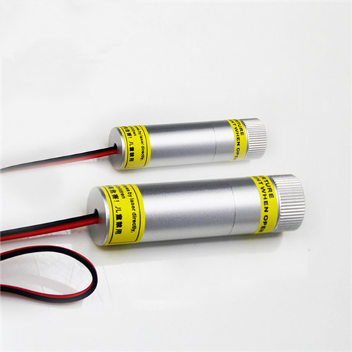 Hochleistungsverstellbarer Punktstrahl 450 nm 1600 MW Blaues Lasermodul für Desktop -Laserstecher